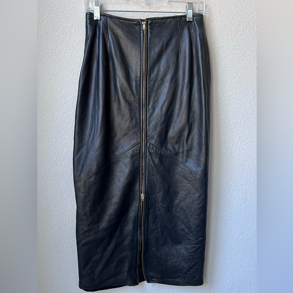 VAKKO vintage 100% leather Black Leather Skirt w/front zipper